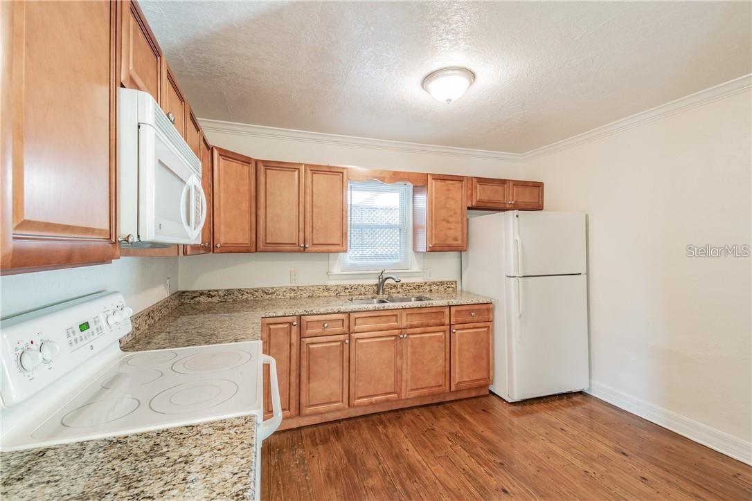 Image 6 of 13 For 1905 Kathleen Street