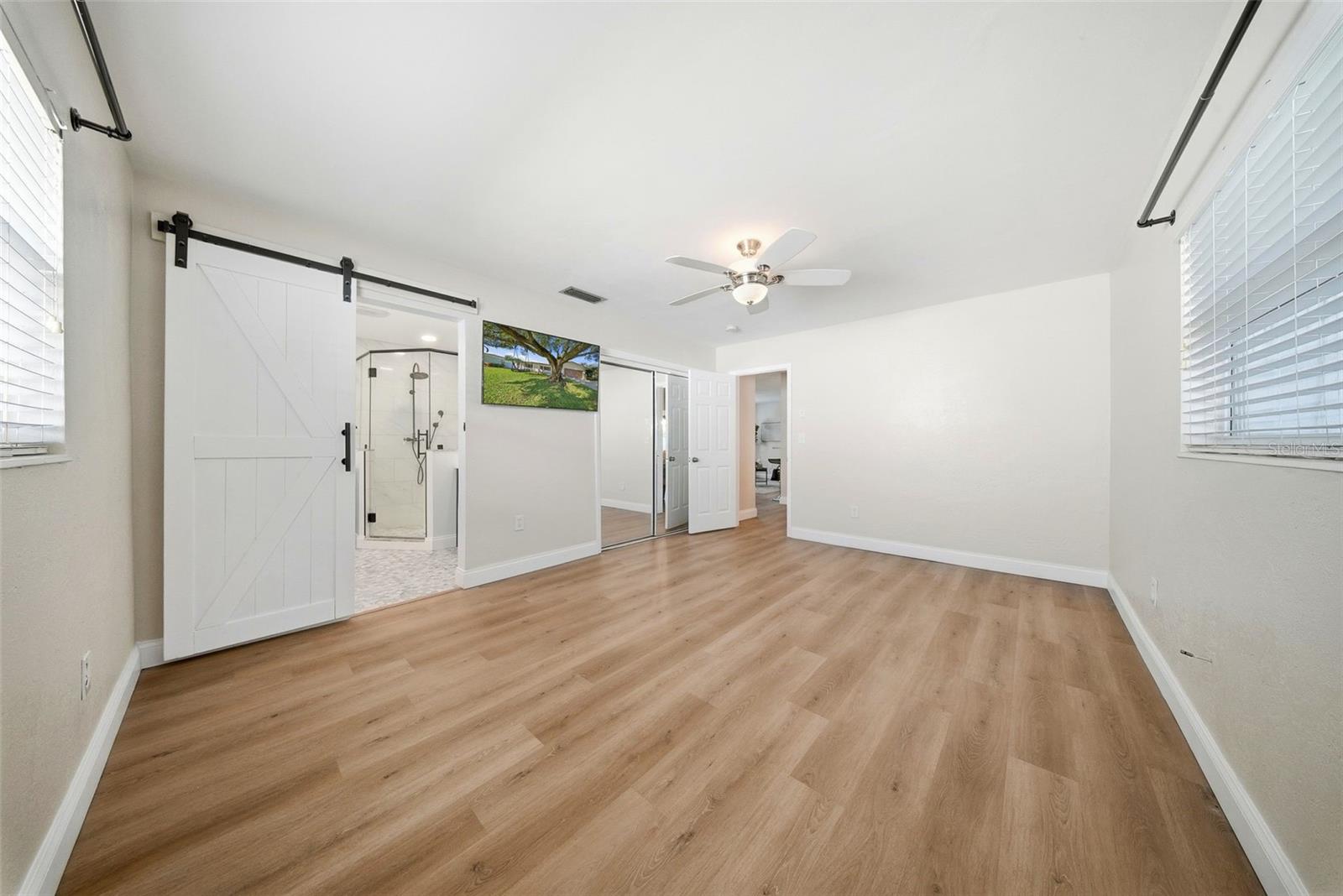 Image 20 of 39 For 4090 14th Lane Ne