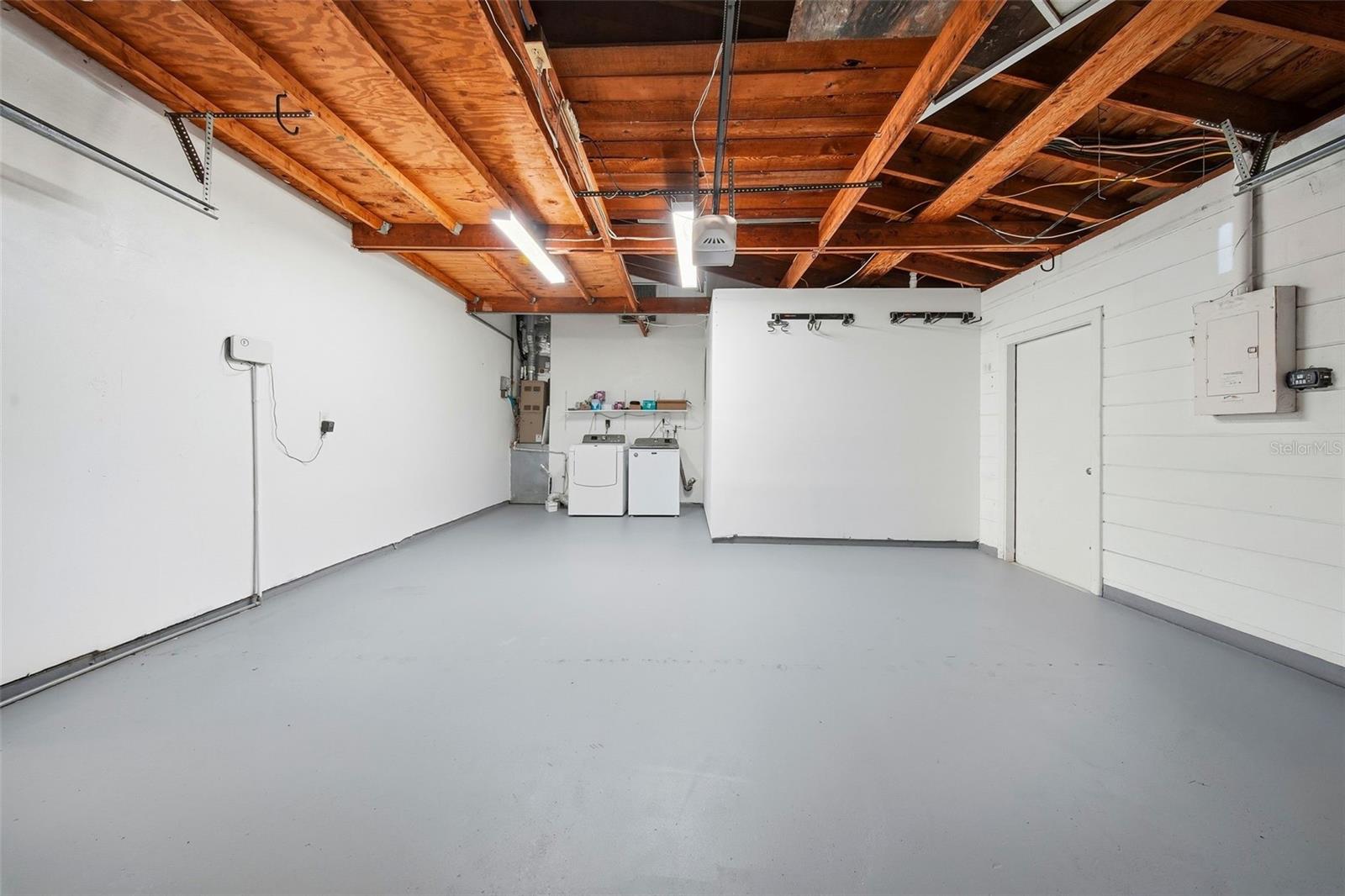 Image 35 of 39 For 4090 14th Lane Ne