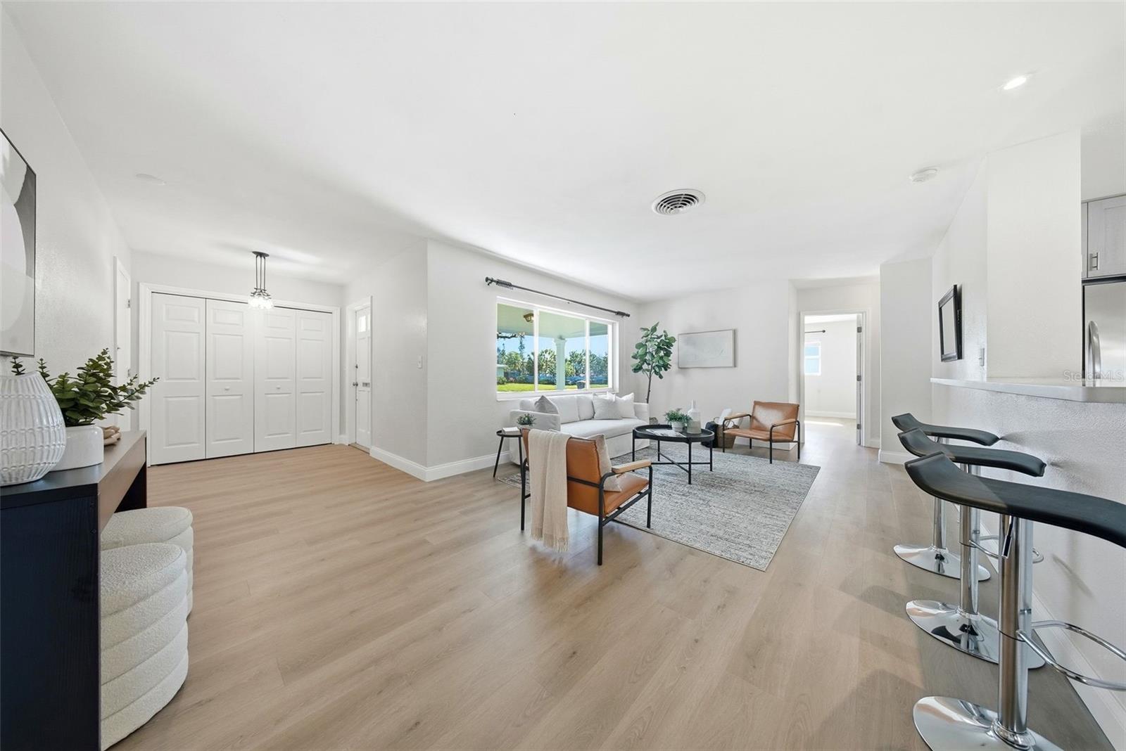 Image 6 of 39 For 4090 14th Lane Ne