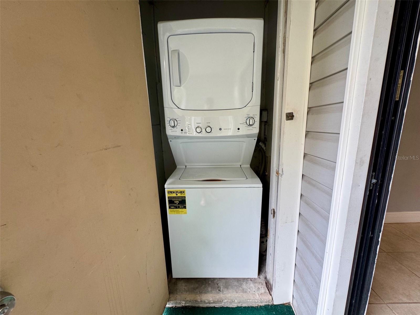 Image 10 of 21 For 5023 Terrace Palms Circle 202