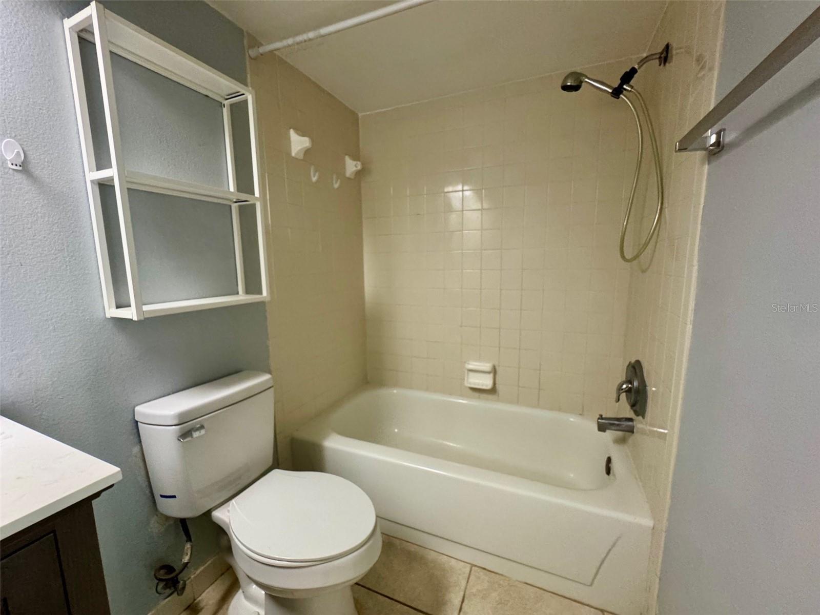 Image 15 of 21 For 5023 Terrace Palms Circle 202