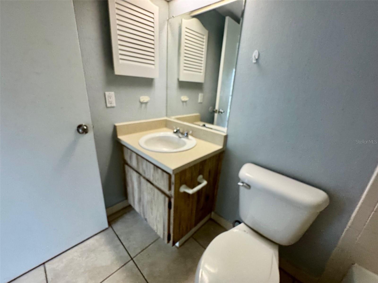 Image 19 of 21 For 5023 Terrace Palms Circle 202