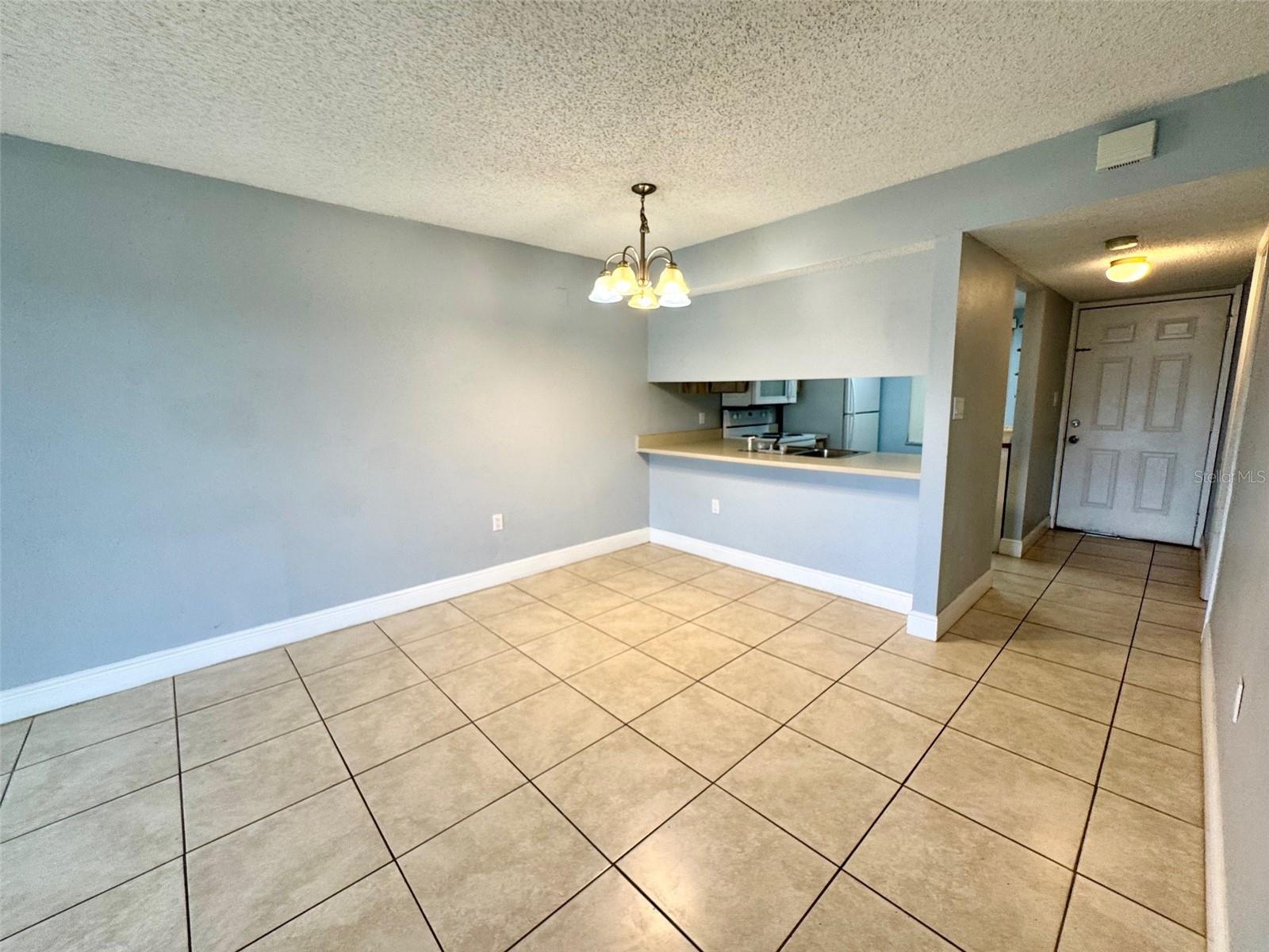 Image 8 of 21 For 5023 Terrace Palms Circle 202