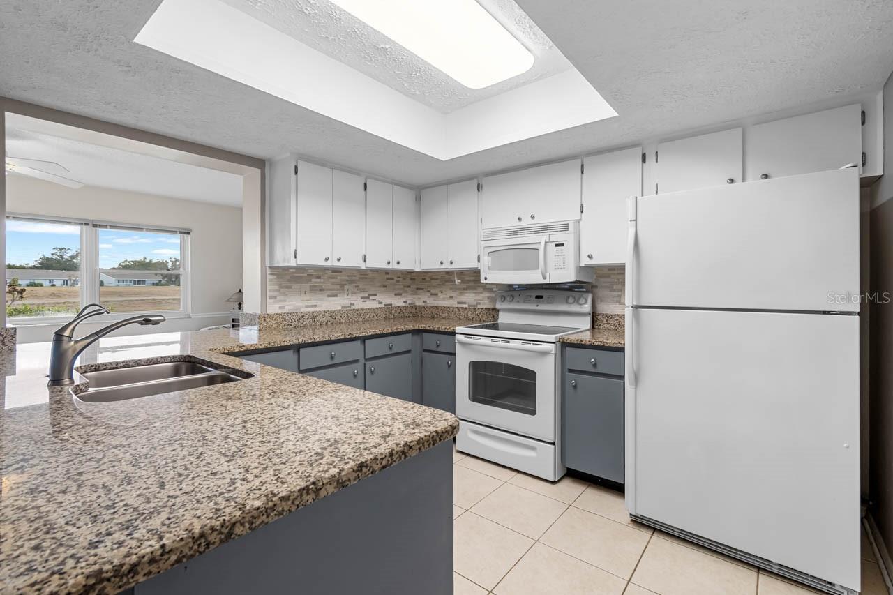 Image 4 of 56 For 2125 Hailstone Circle