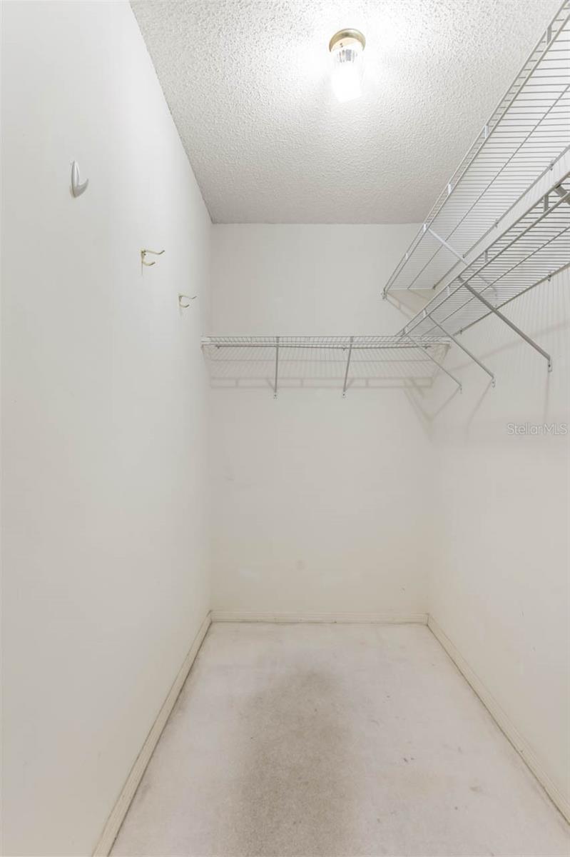 Image 14 of 47 For 401 Faraday Trail A