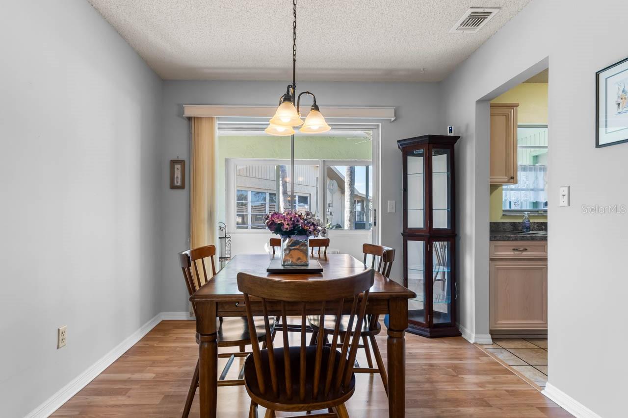 Image 7 of 47 For 401 Faraday Trail A