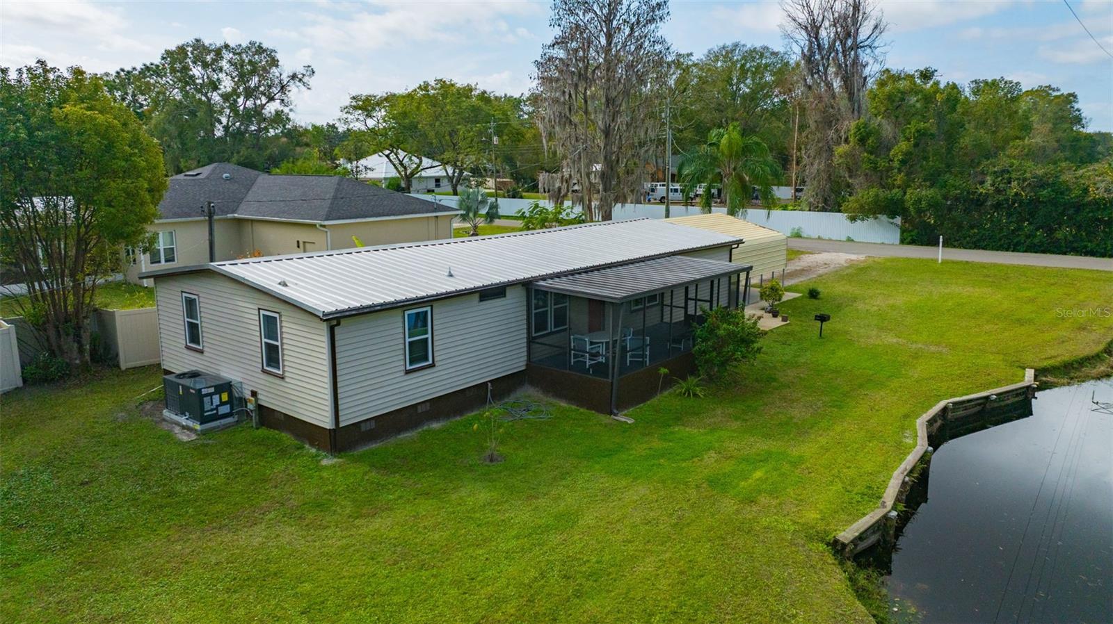 Image 12 of 39 For 15615 Willowdale Road