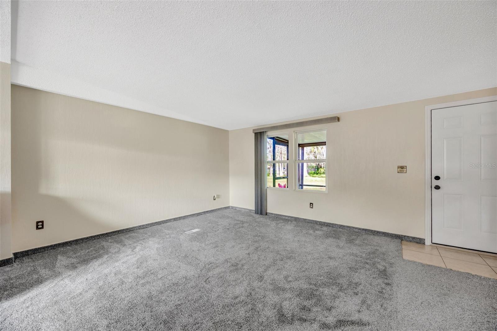 Image 16 of 39 For 15615 Willowdale Road