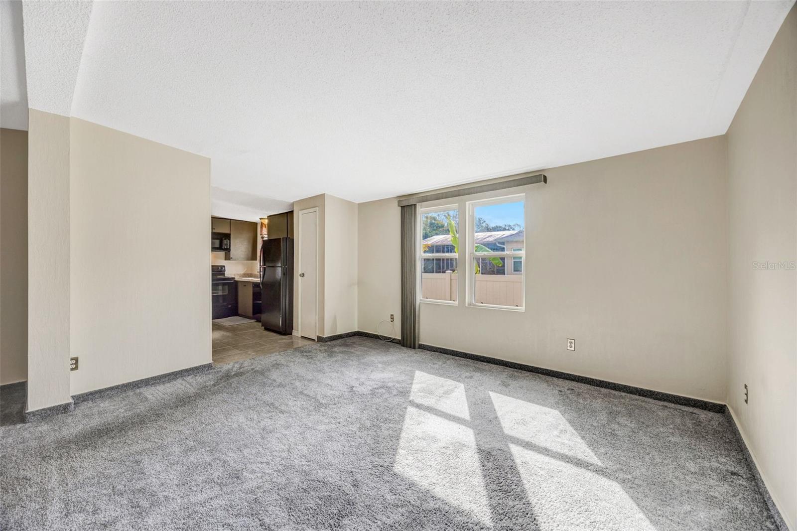 Image 33 of 39 For 15615 Willowdale Road