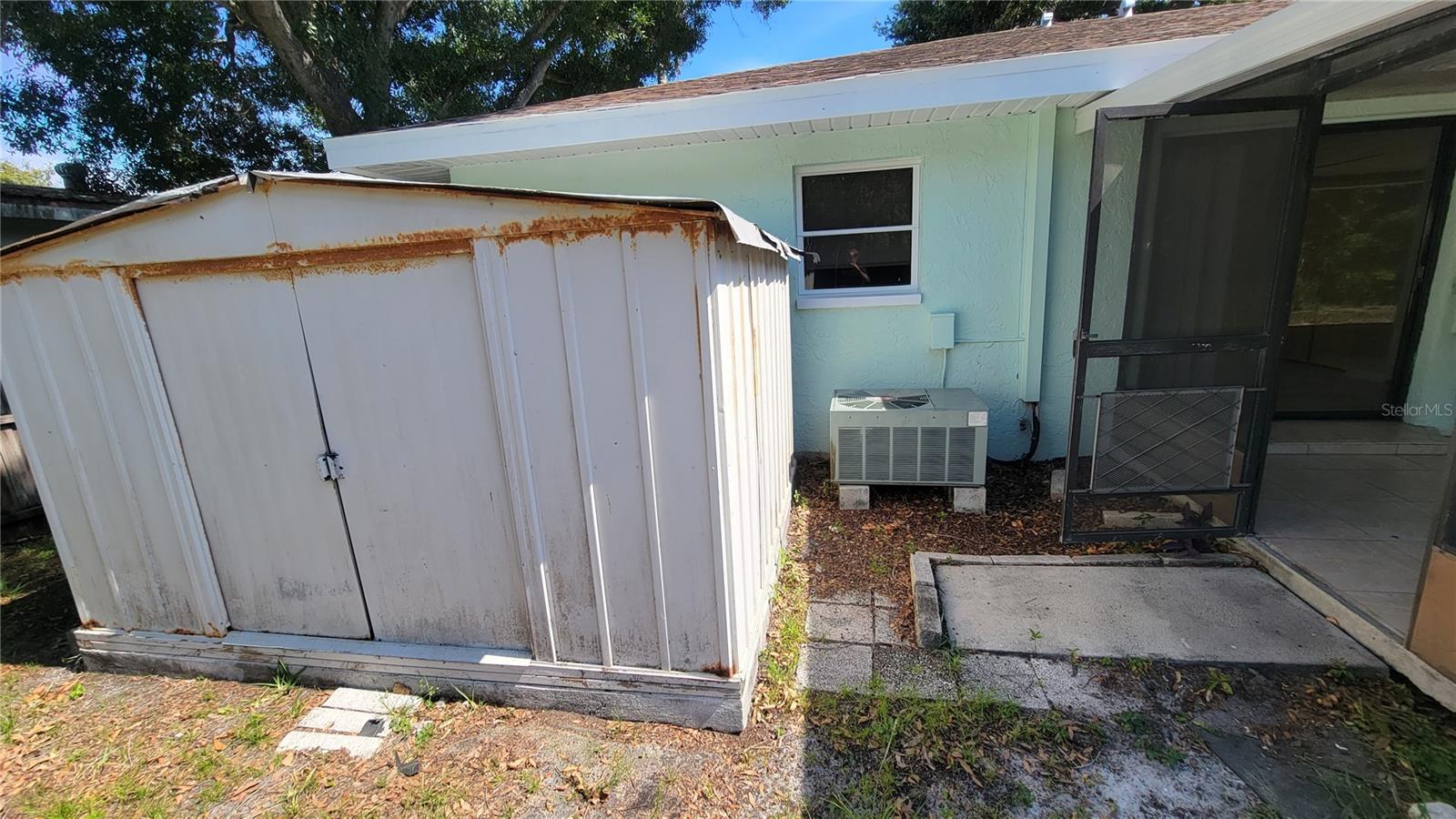 Image 11 of 23 For 10597 101st Avenue