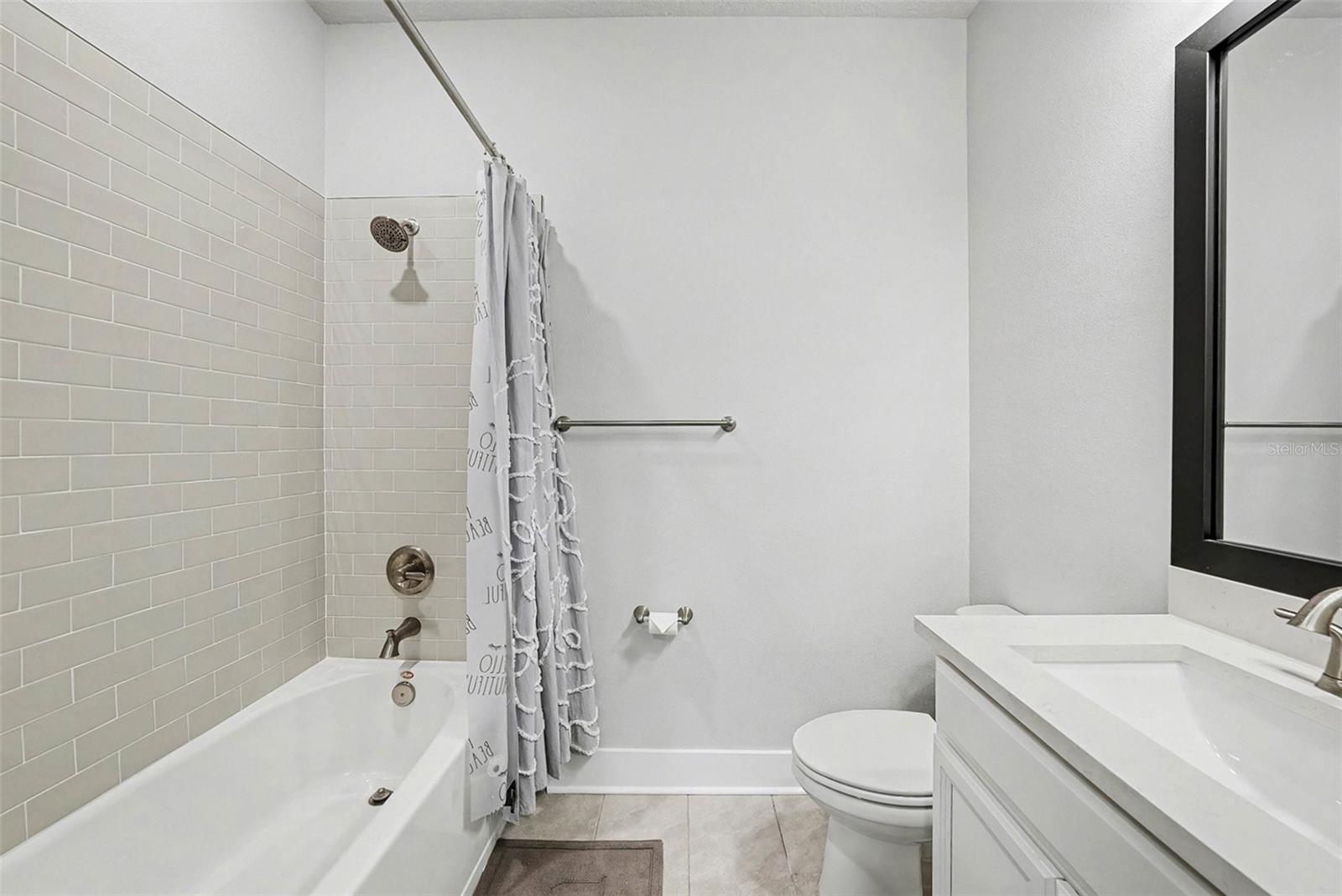 Image 21 of 26 For 2511 Grady Avenue 26