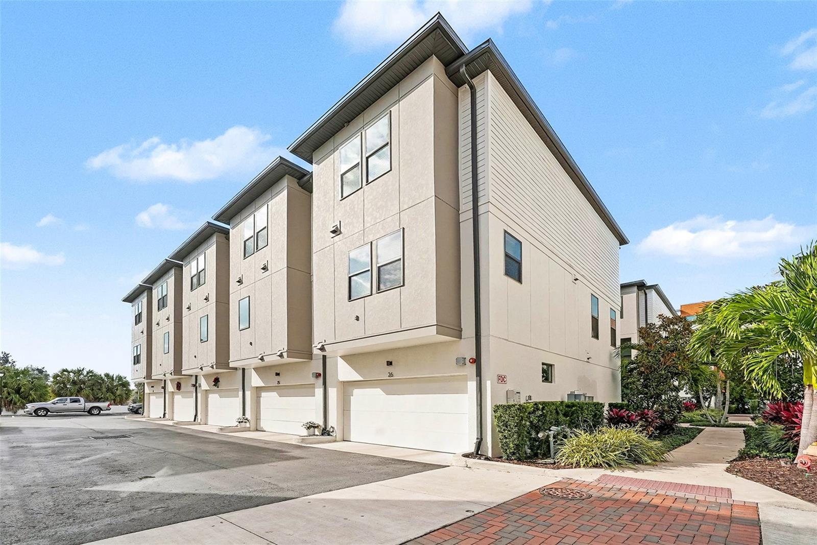 Image 26 of 26 For 2511 Grady Avenue 26