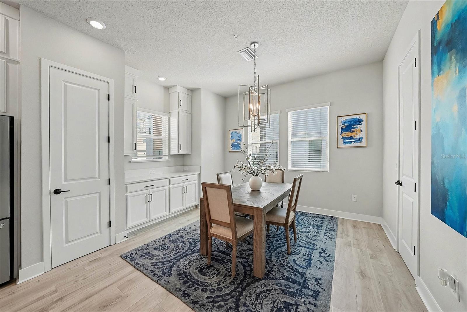 Image 8 of 26 For 2511 Grady Avenue 26