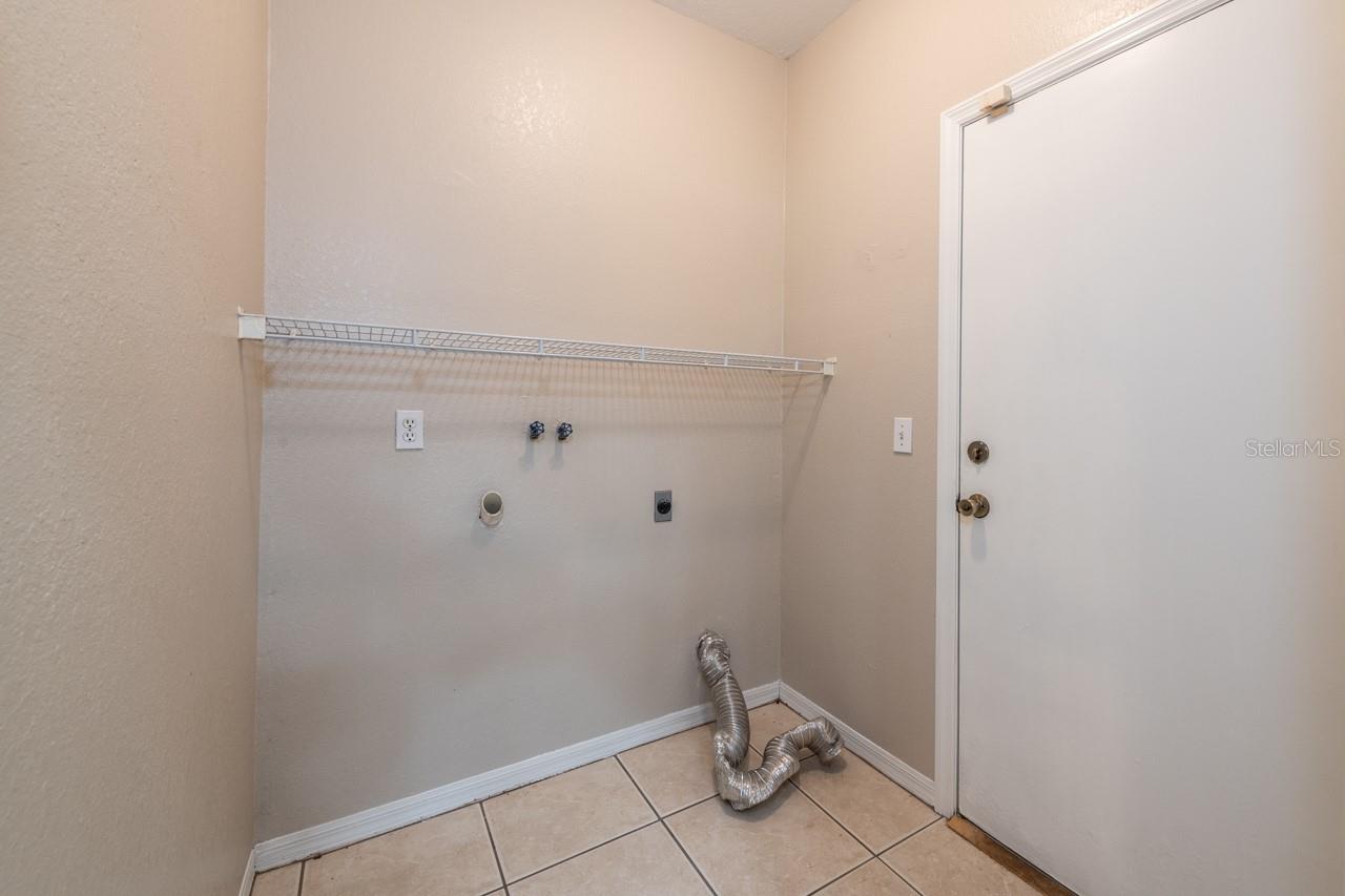 Image 15 of 31 For 3327 Michener Place