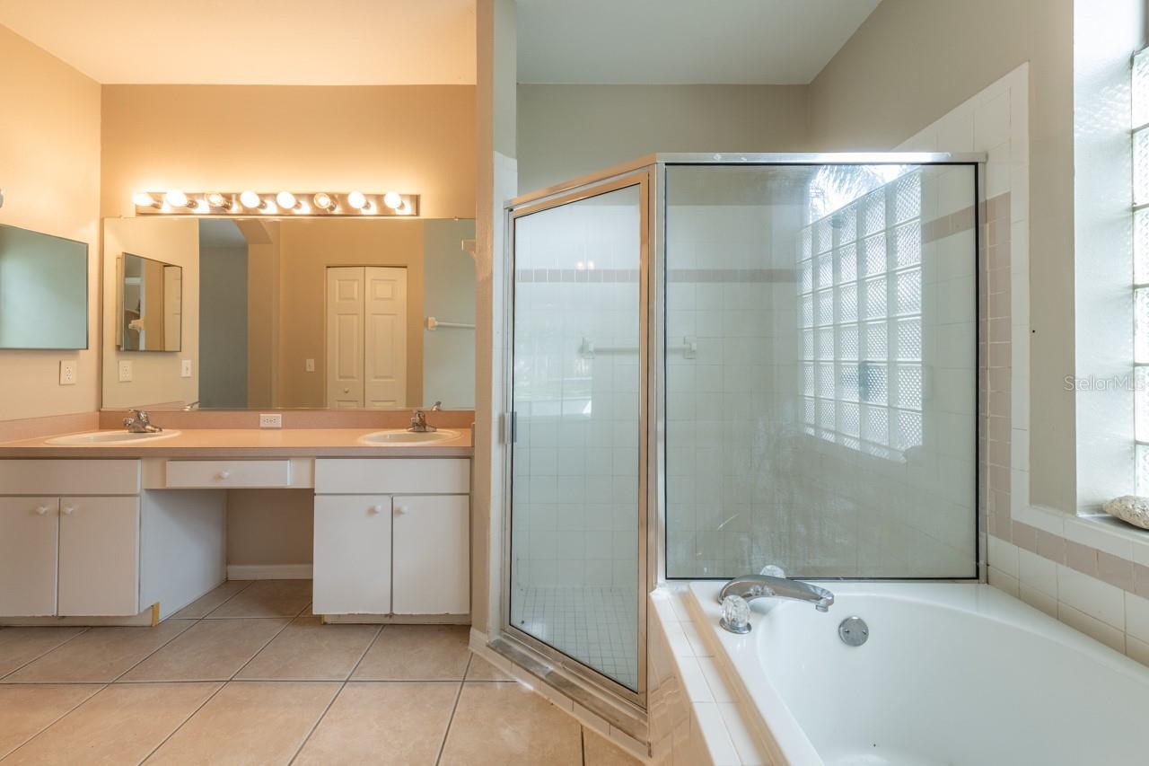 Image 19 of 31 For 3327 Michener Place