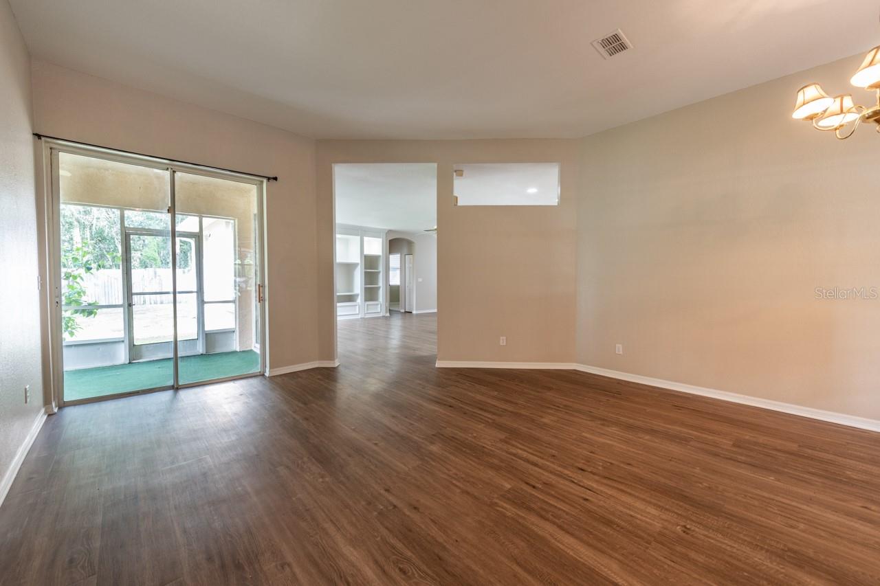 Image 4 of 31 For 3327 Michener Place