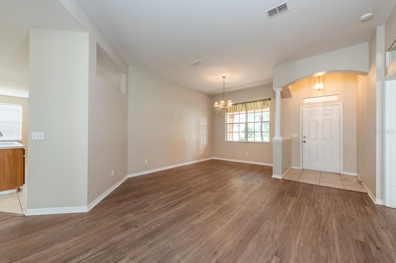 Image 5 of 31 For 3327 Michener Place