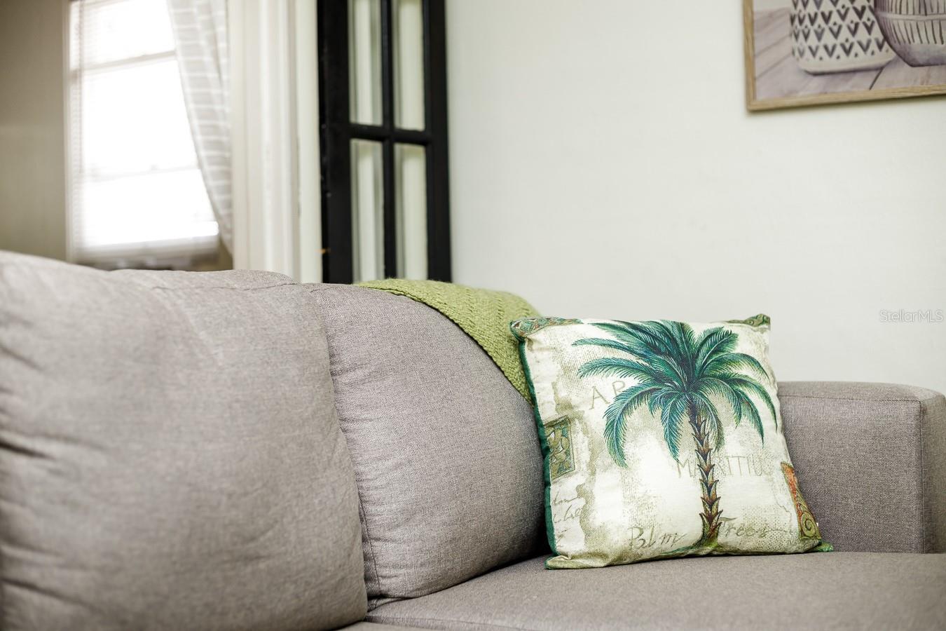 Image 8 of 27 For 1043 7th Avenue N