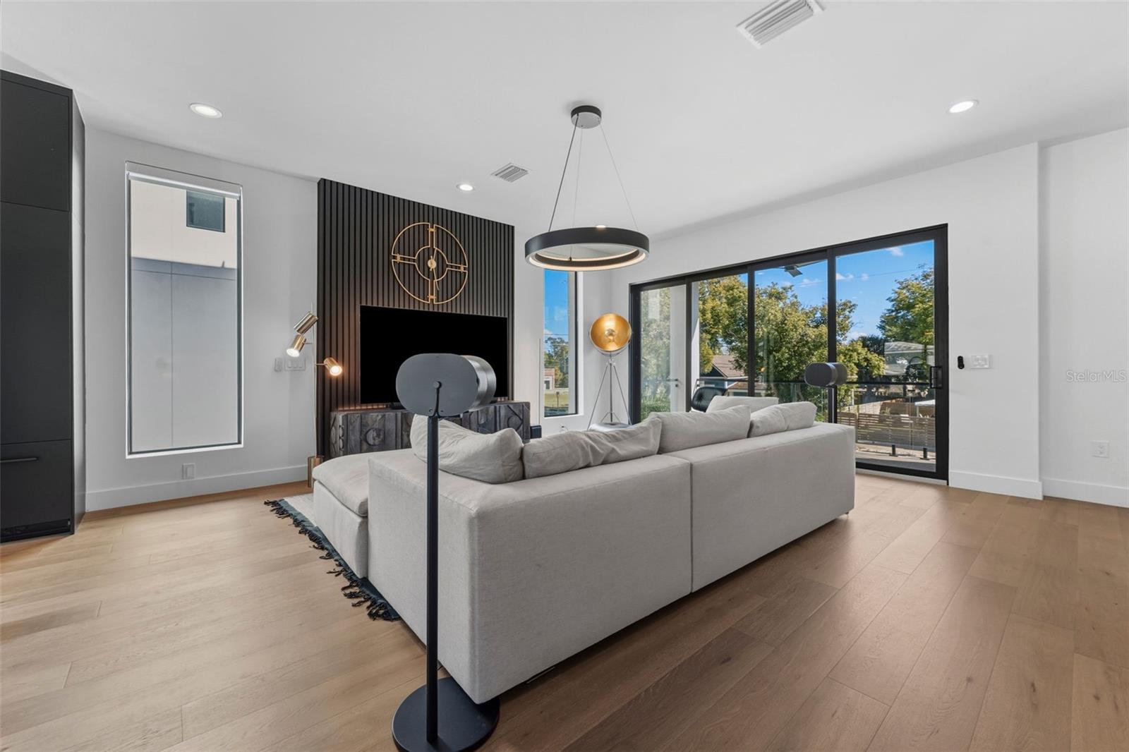 Image 14 of 35 For 2502 Highland Avenue 2