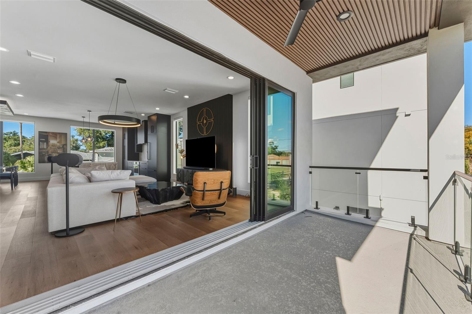 Image 15 of 35 For 2502 Highland Avenue 2