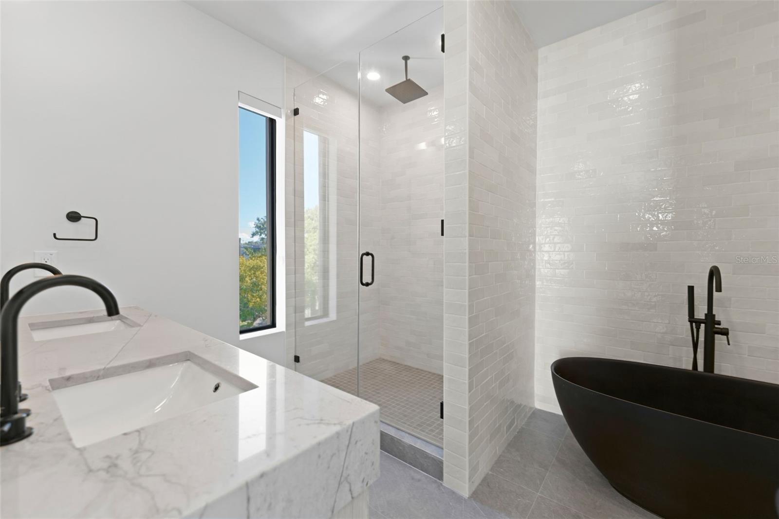 Image 19 of 35 For 2502 Highland Avenue 2