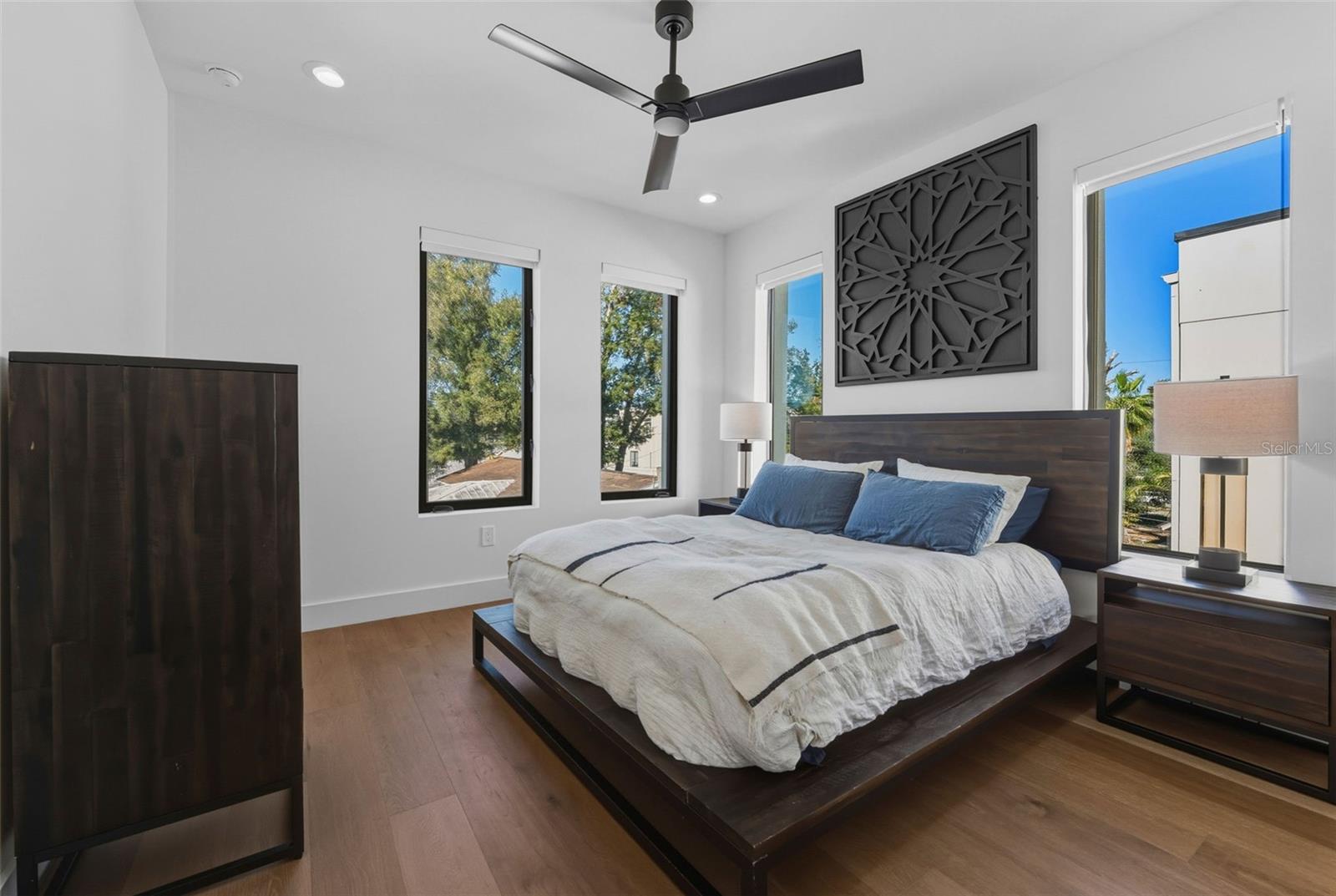 Image 23 of 35 For 2502 Highland Avenue 2