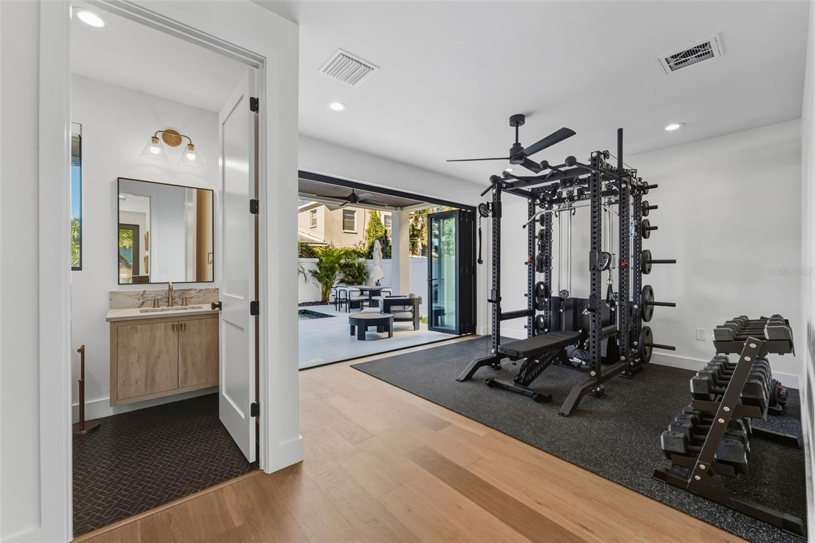 Image 26 of 35 For 2502 Highland Avenue 2