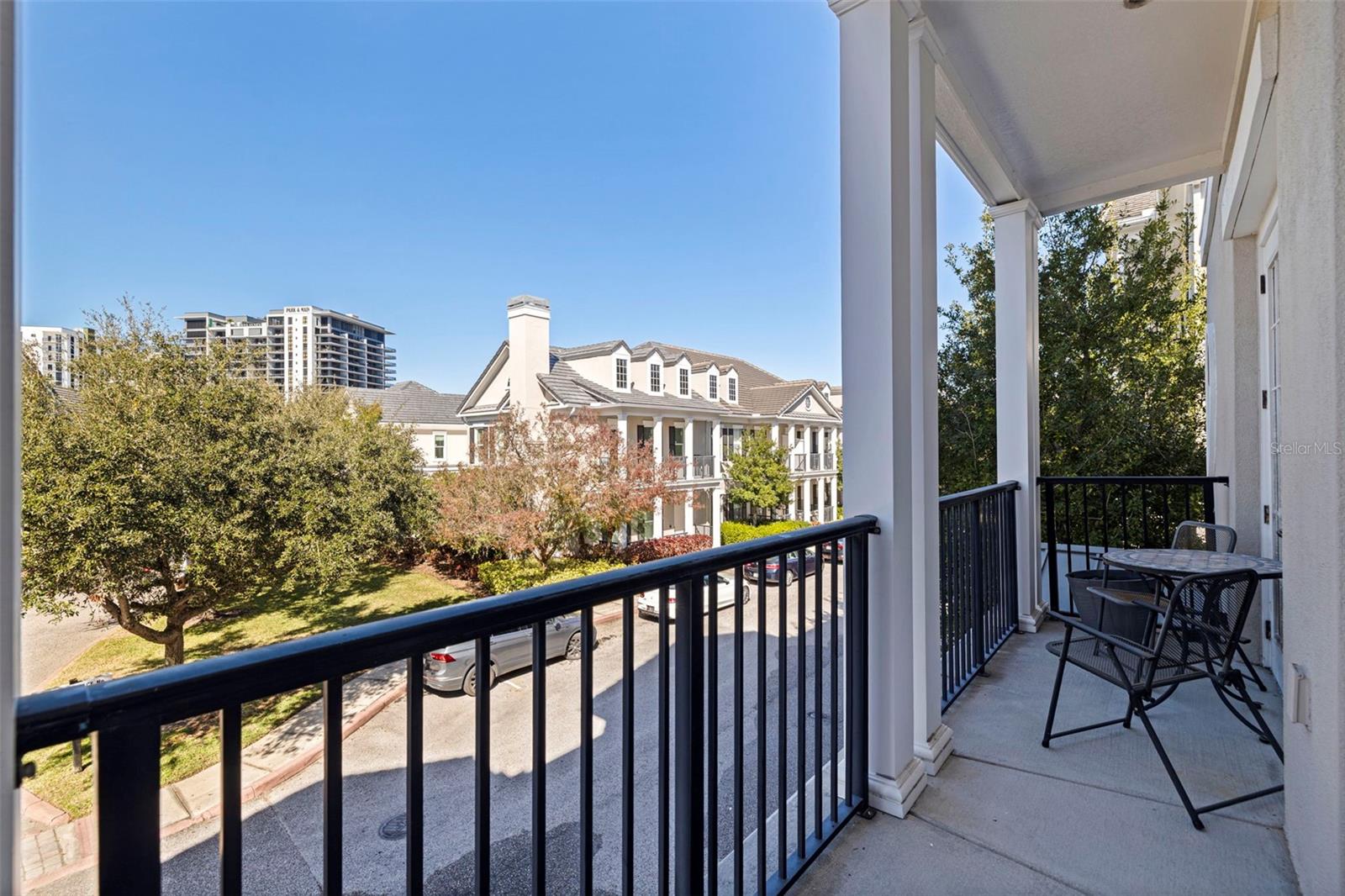 Image 23 of 67 For 260 Newbury Place N