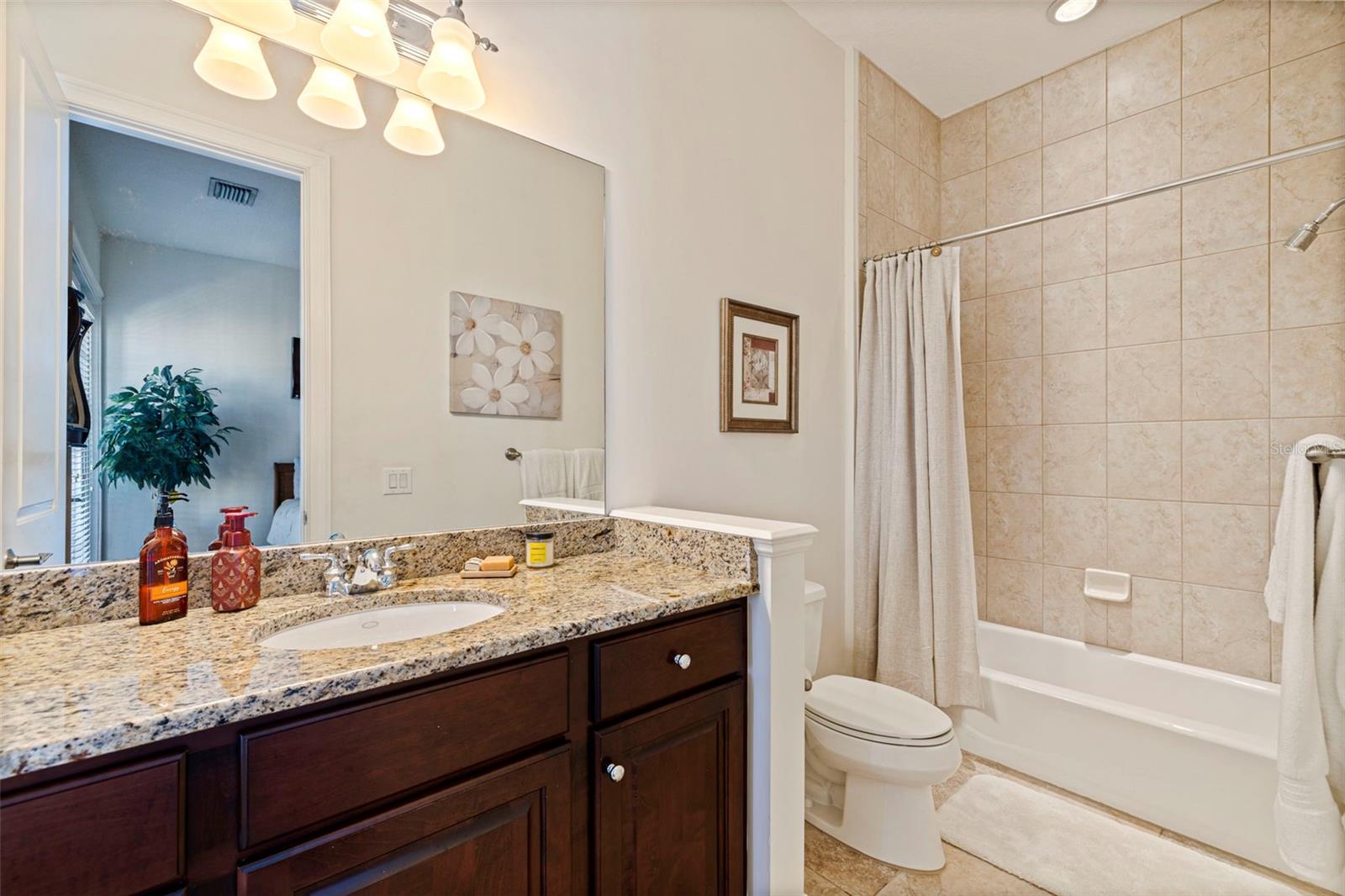 Image 38 of 67 For 260 Newbury Place N