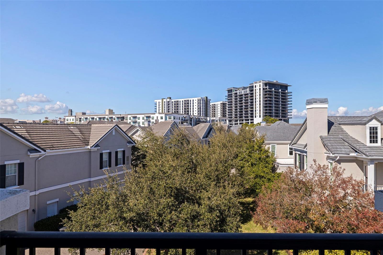 Image 40 of 67 For 260 Newbury Place N