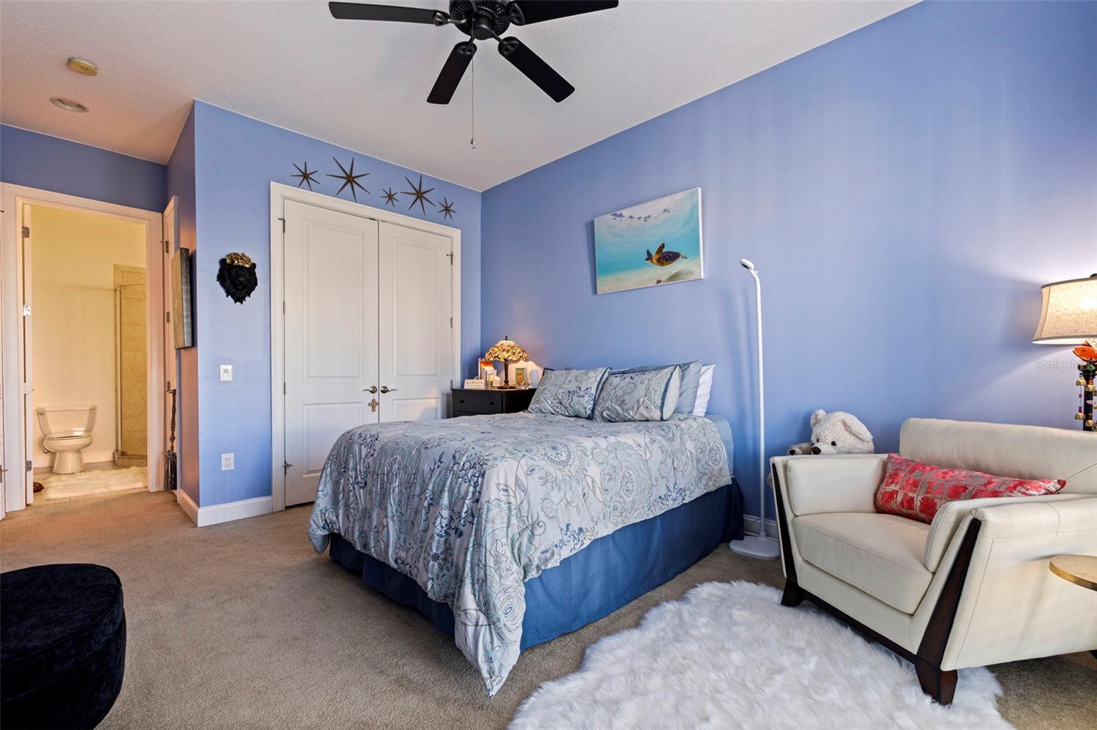 Image 43 of 67 For 260 Newbury Place N