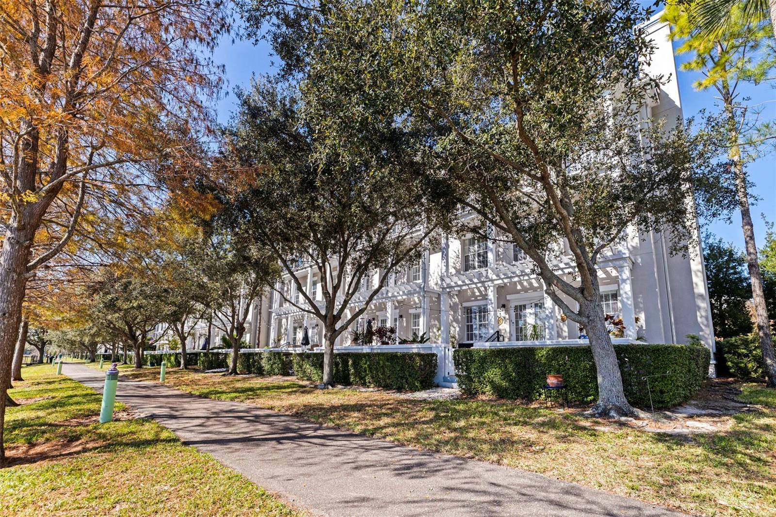 Image 48 of 67 For 260 Newbury Place N