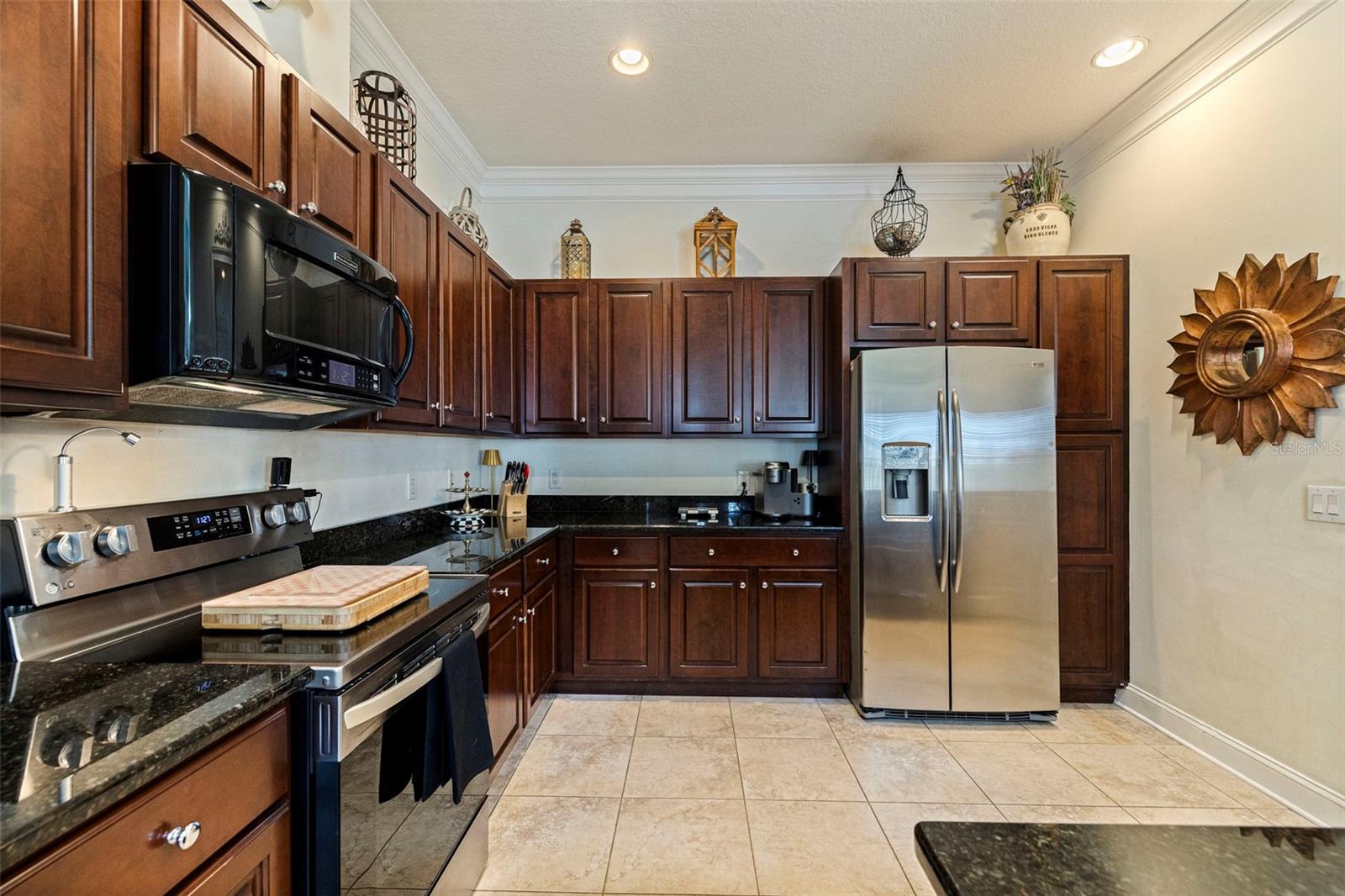 Image 8 of 67 For 260 Newbury Place N