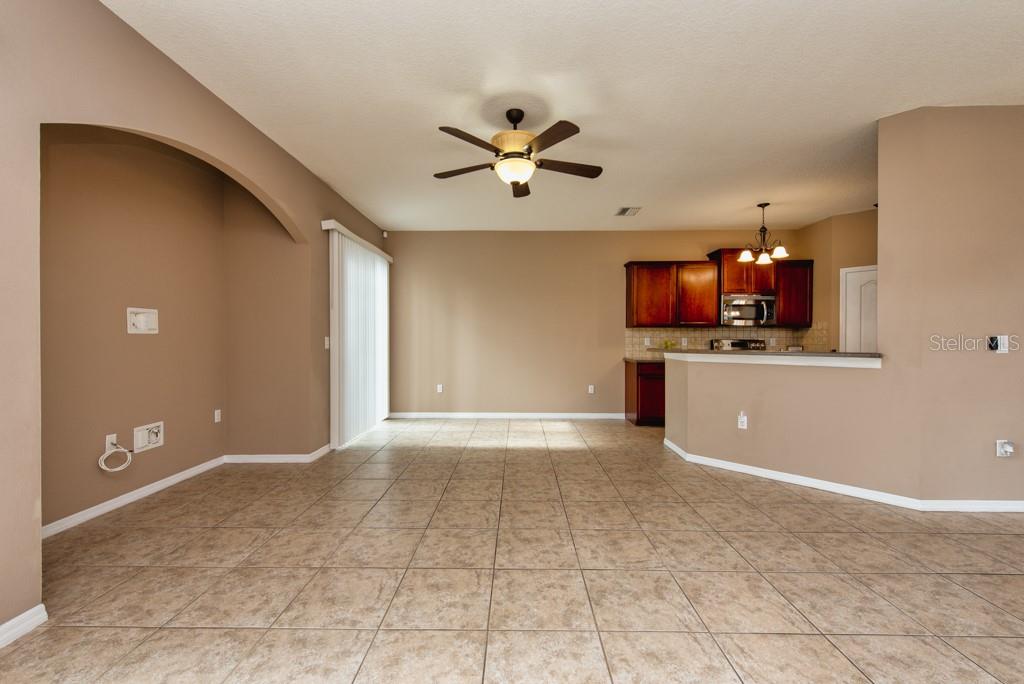 Image 5 of 41 For 7525 Red Mill Circle