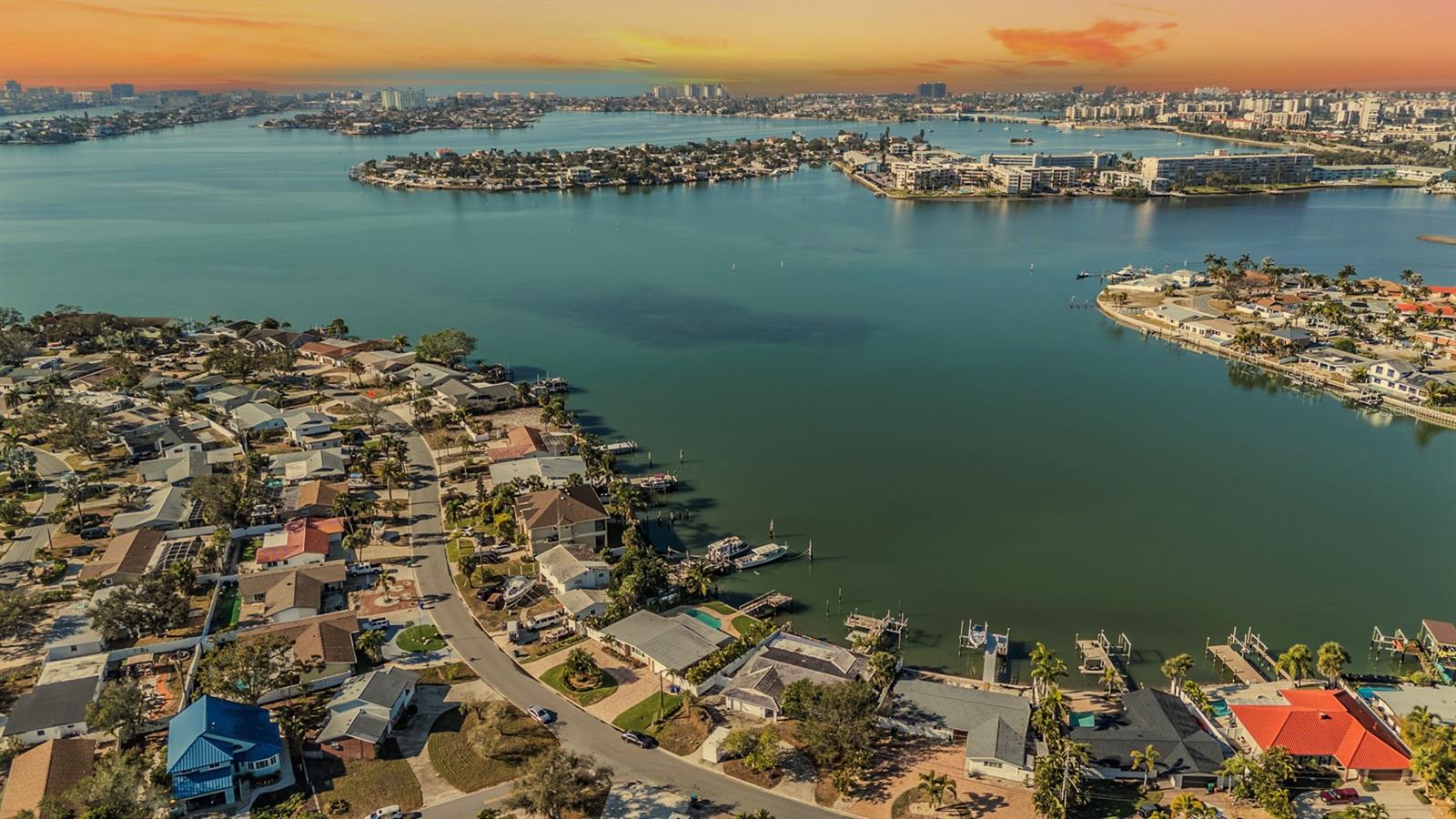 Image 38 of 47 For 1854 Dolphin Boulevard S