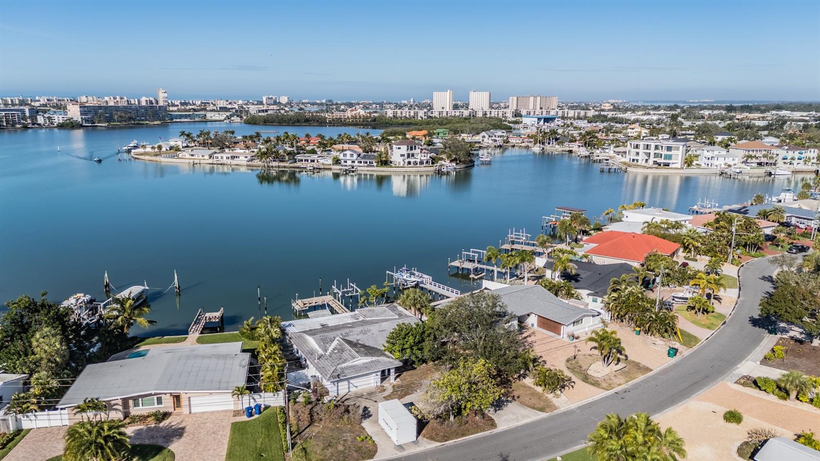 Image 43 of 47 For 1854 Dolphin Boulevard S