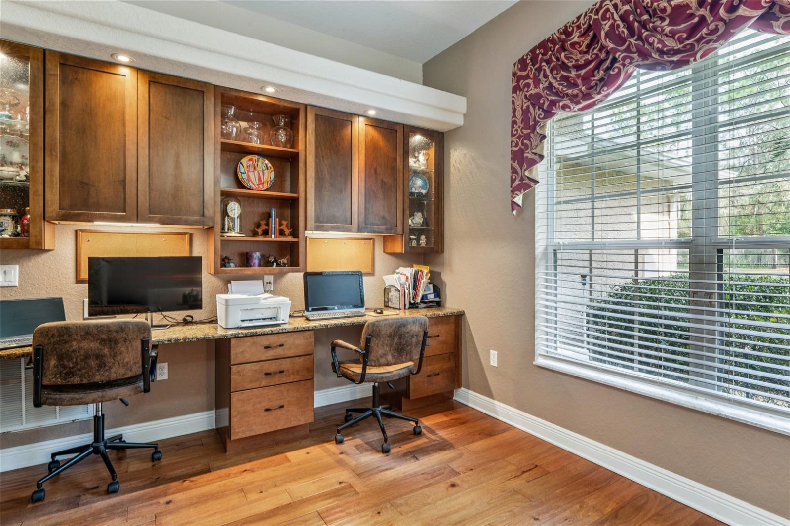 Image 14 of 74 For 7049 Poppas Pass