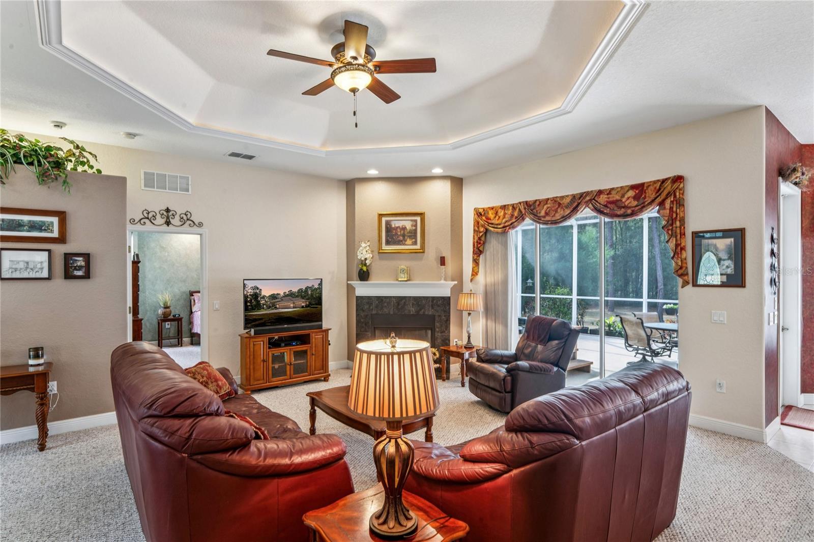 Image 17 of 74 For 7049 Poppas Pass