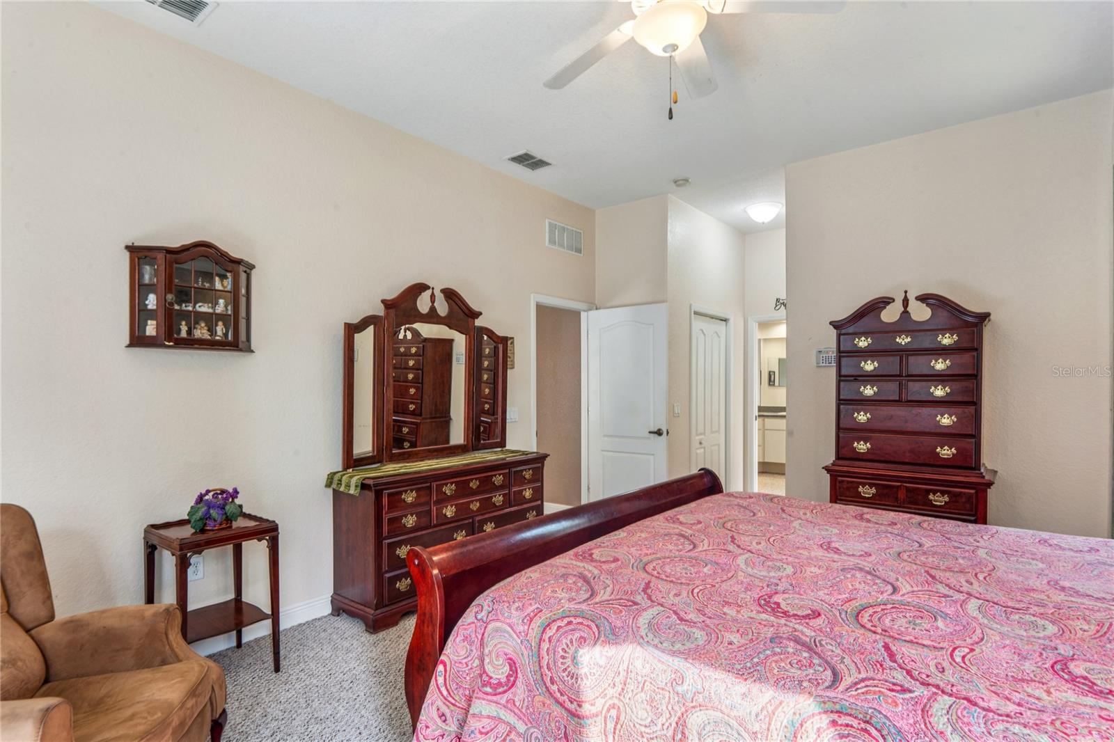 Image 32 of 74 For 7049 Poppas Pass