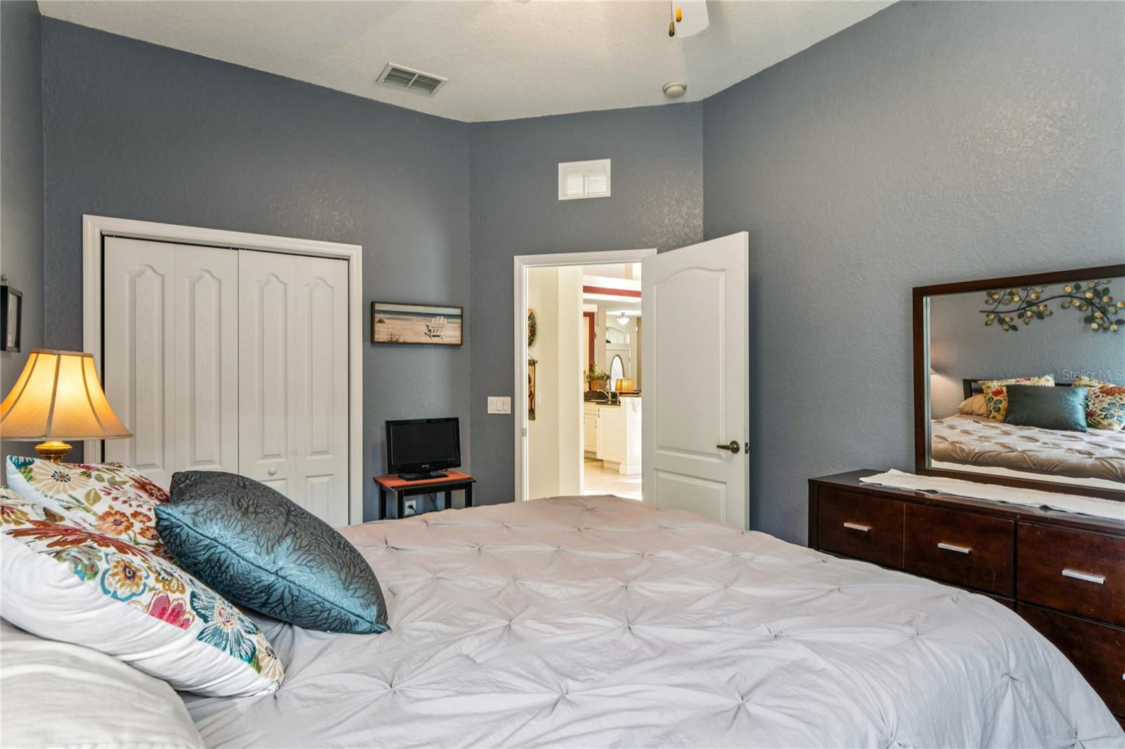 Image 37 of 74 For 7049 Poppas Pass