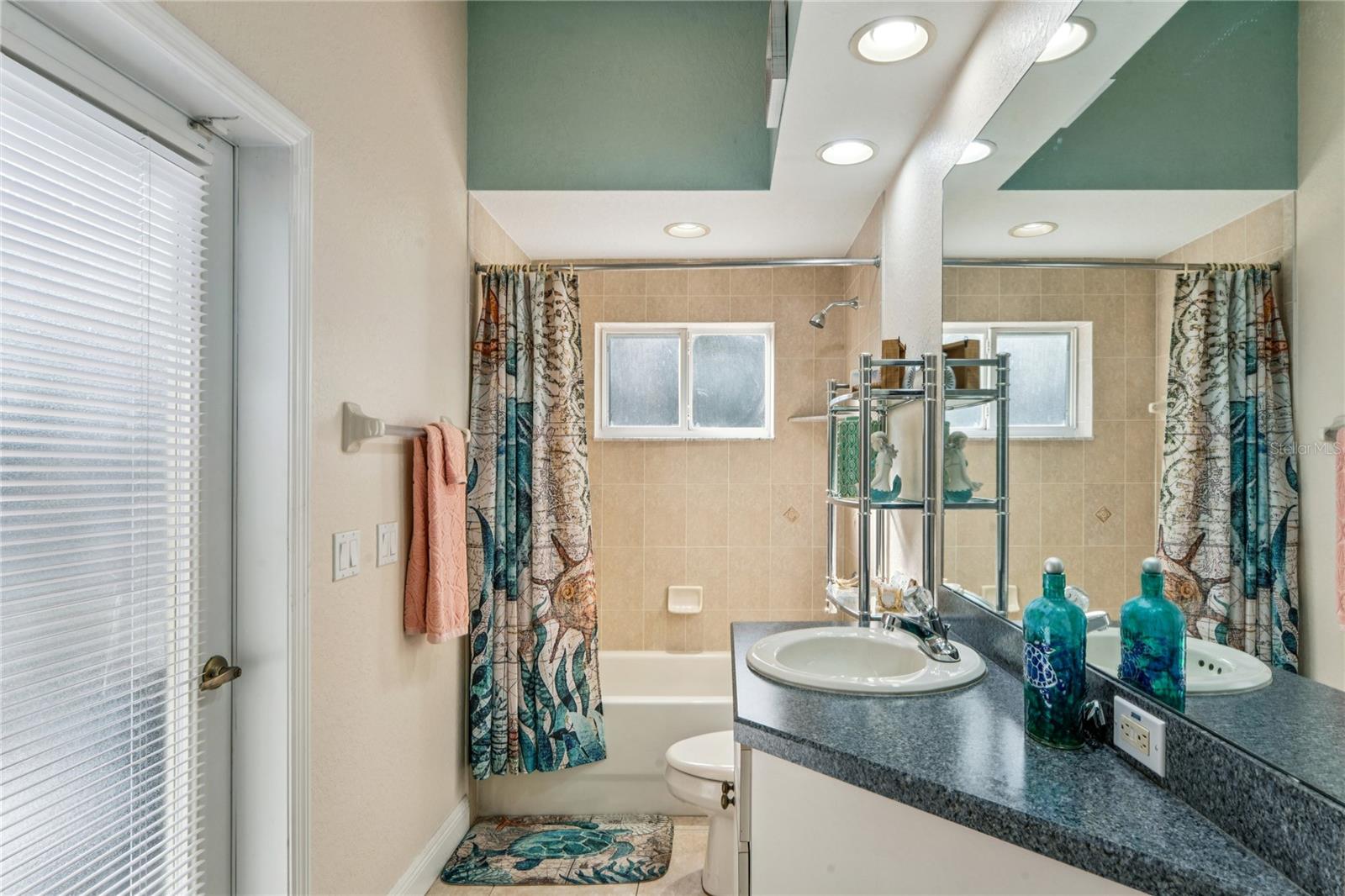 Image 41 of 74 For 7049 Poppas Pass