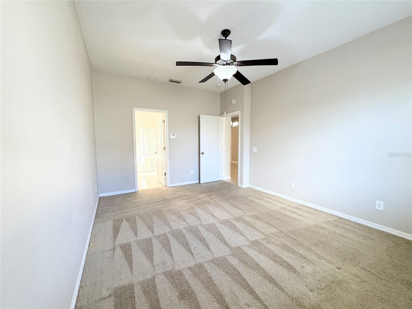 Image 13 of 26 For 10301 Goldenbrook Way