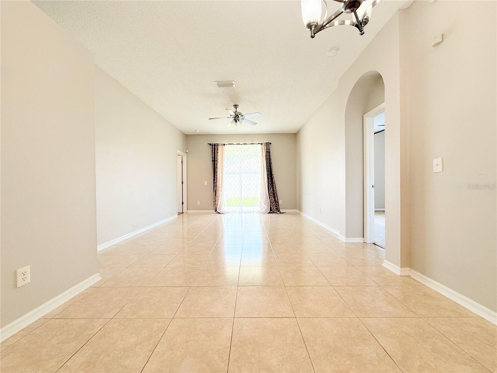 Image 18 of 26 For 10301 Goldenbrook Way