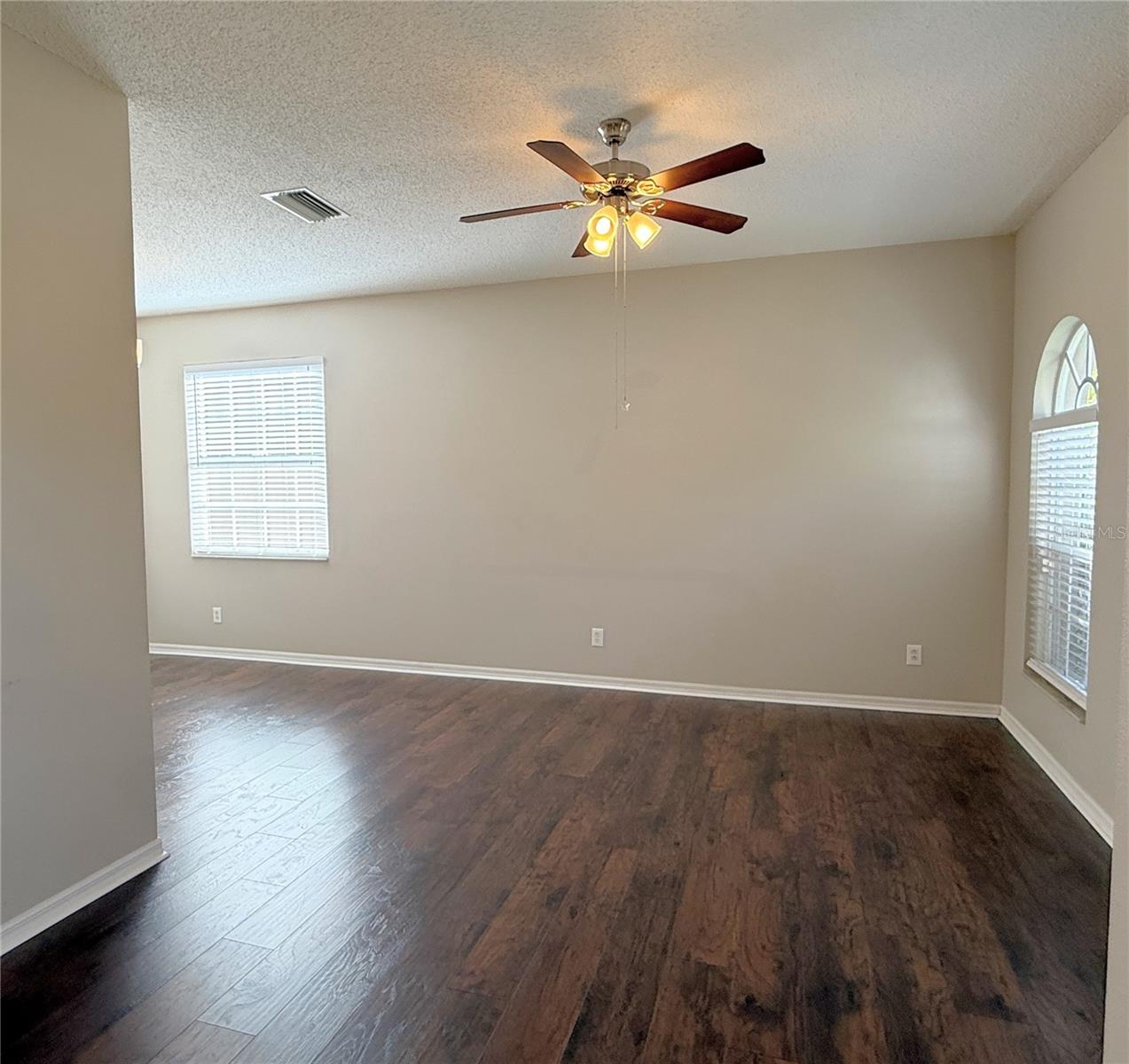 Image 4 of 26 For 10301 Goldenbrook Way