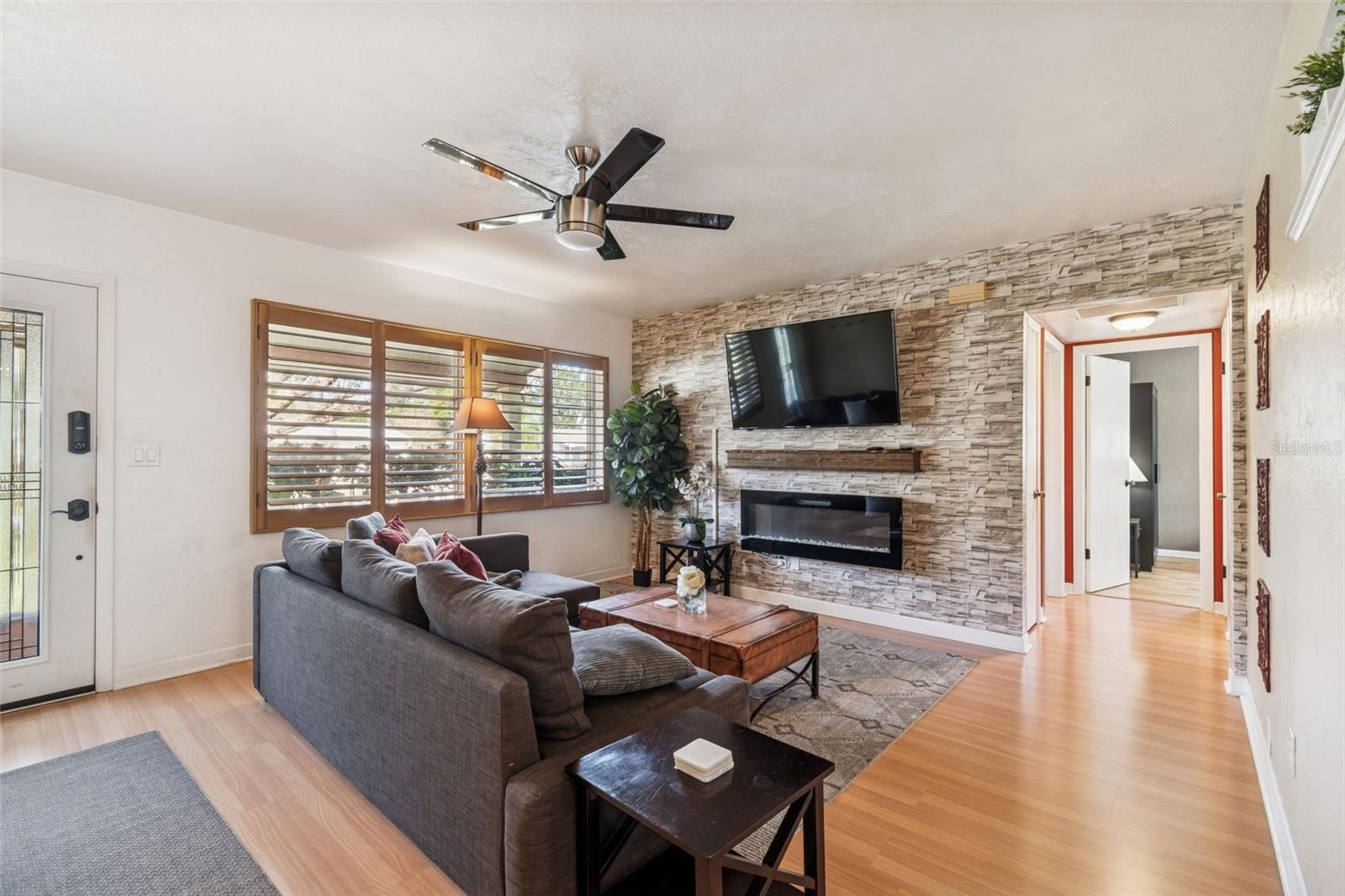 Image 10 of 50 For 614 12th Street Nw