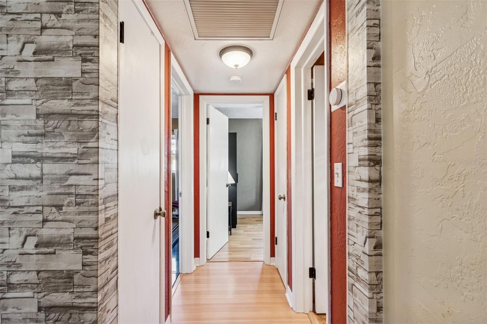 Image 20 of 50 For 614 12th Street Nw