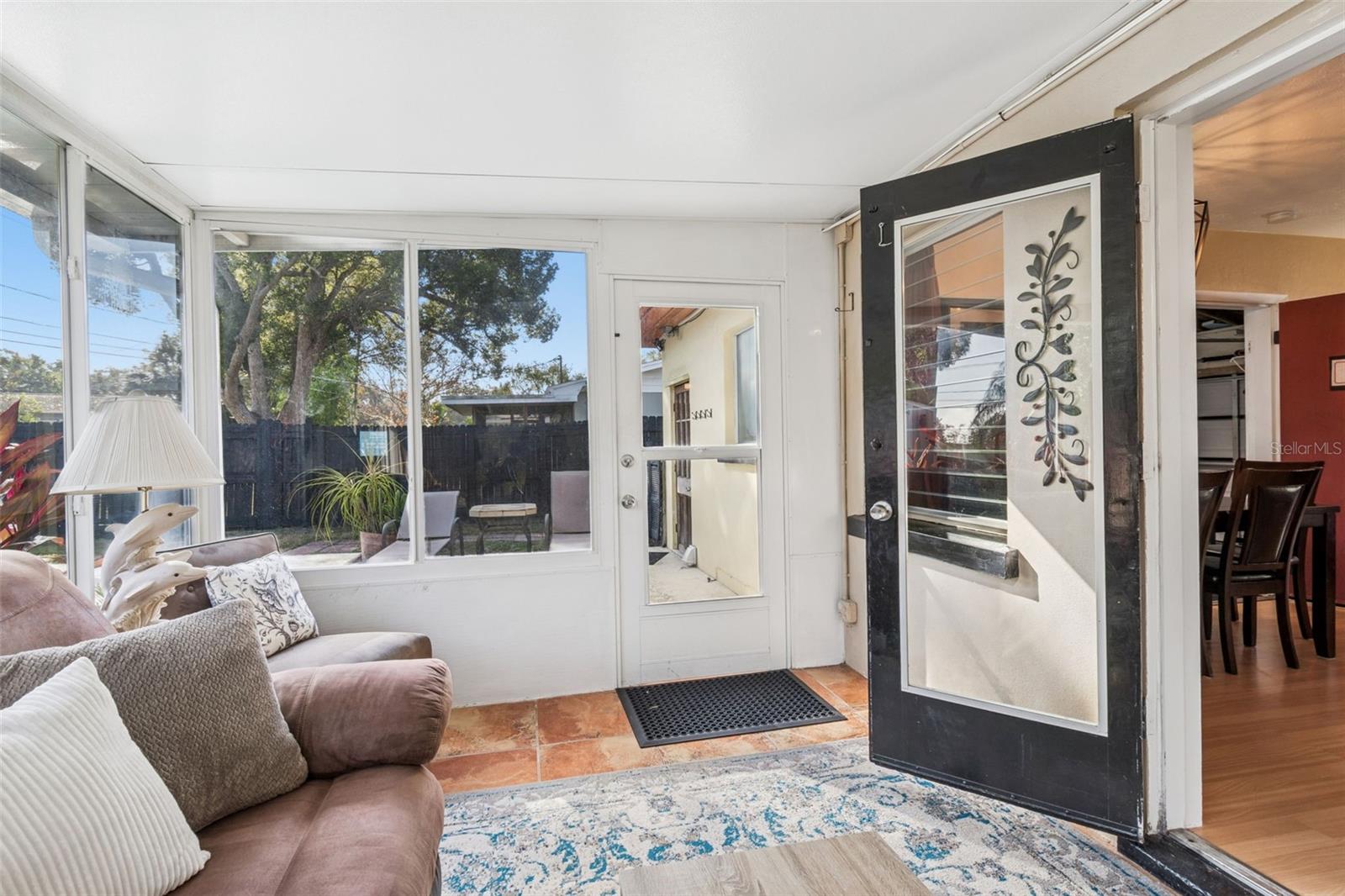 Image 33 of 50 For 614 12th Street Nw