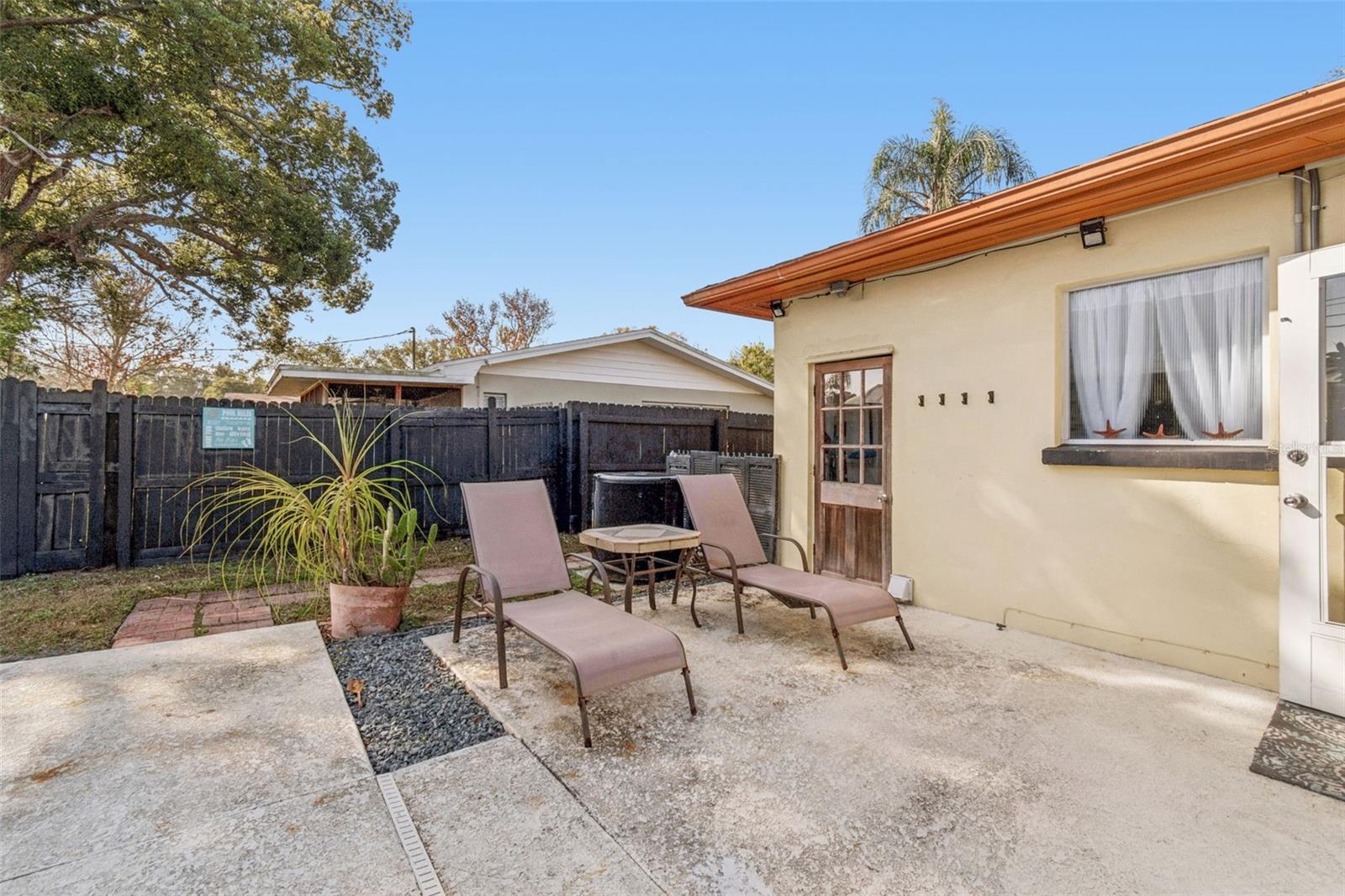 Image 35 of 50 For 614 12th Street Nw