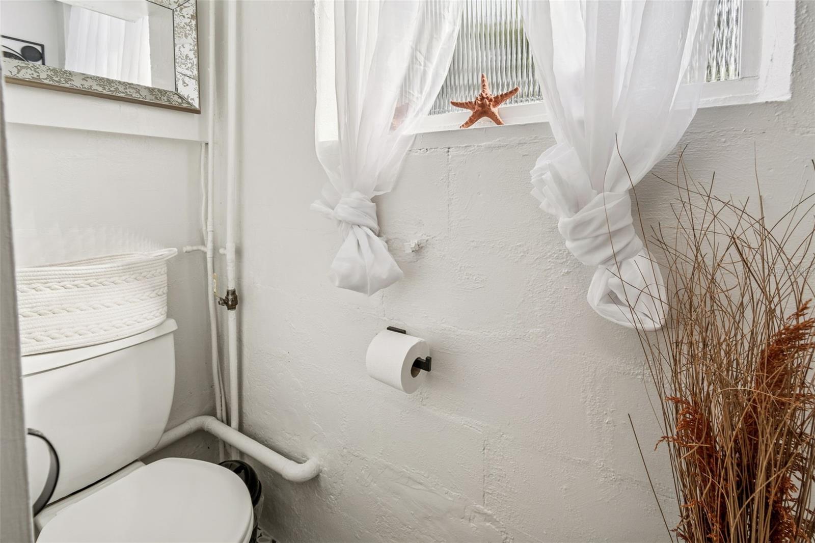 Image 48 of 50 For 614 12th Street Nw